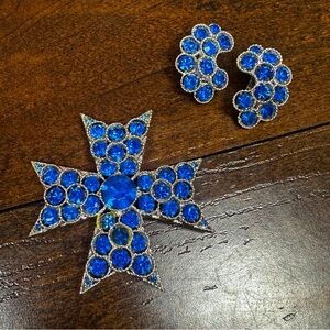 Vintage Lisner blue and silver cross brooch with matching clip on earrings